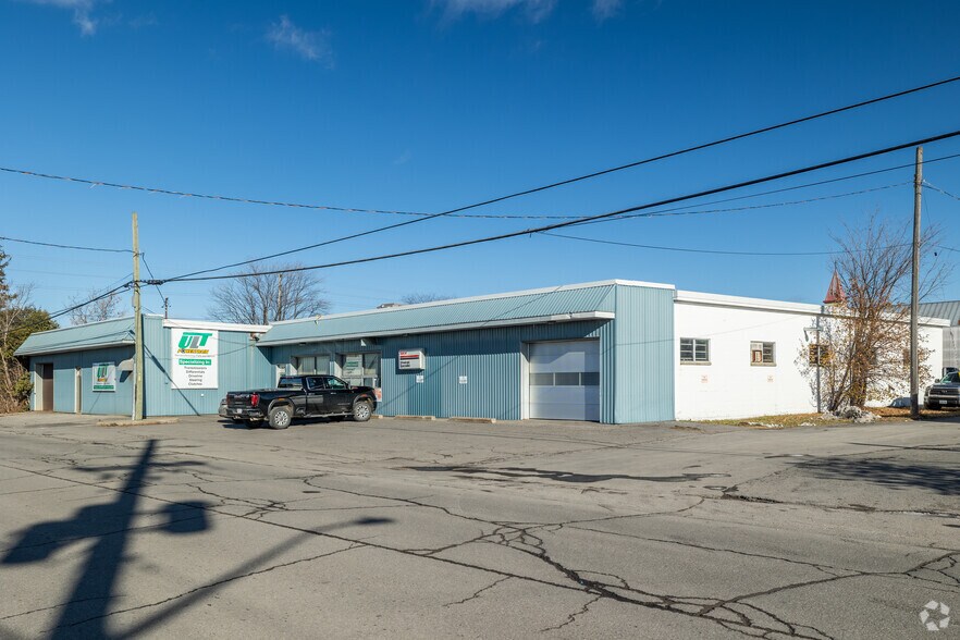1419-1427 Michael St, Ottawa, ON à louer - Photo principale – Image 1 sur 5
