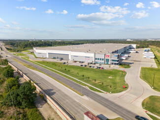 Plus de détails pour 2003 MacArthur Blvd, Grand Prairie, TX - Industriel/Logistique à louer