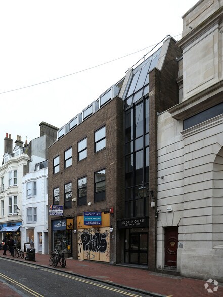 42 Bond St, Brighton à louer - Photo de l’immeuble – Image 3 sur 6
