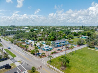 Plus de détails pour 2100 NE Indian River Dr, Jensen Beach, FL - Hôtellerie à vendre