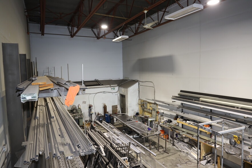 13045 84th Ave, Surrey, BC à vendre - Photo intérieure – Image 2 sur 2