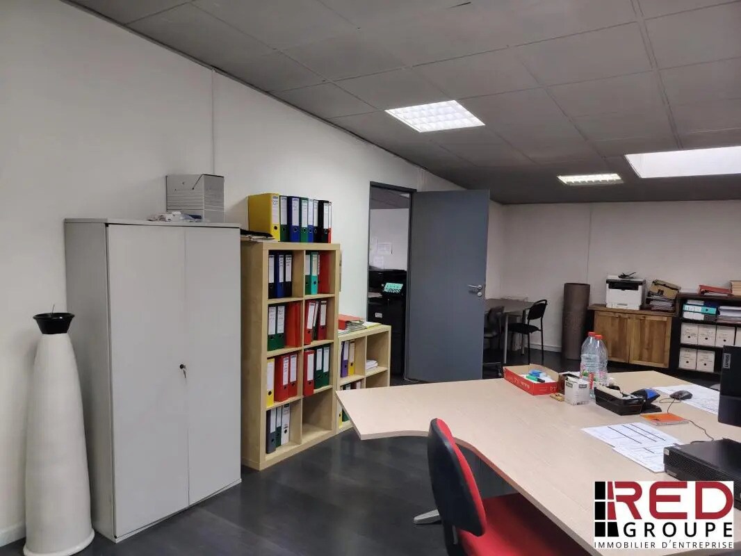 Bureau dans Venelles à louer Photo de l’immeuble– Image 1 sur 5