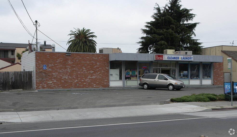 2655 Church Ln, San Pablo, CA à vendre - Photo de l’immeuble – Image 2 sur 2