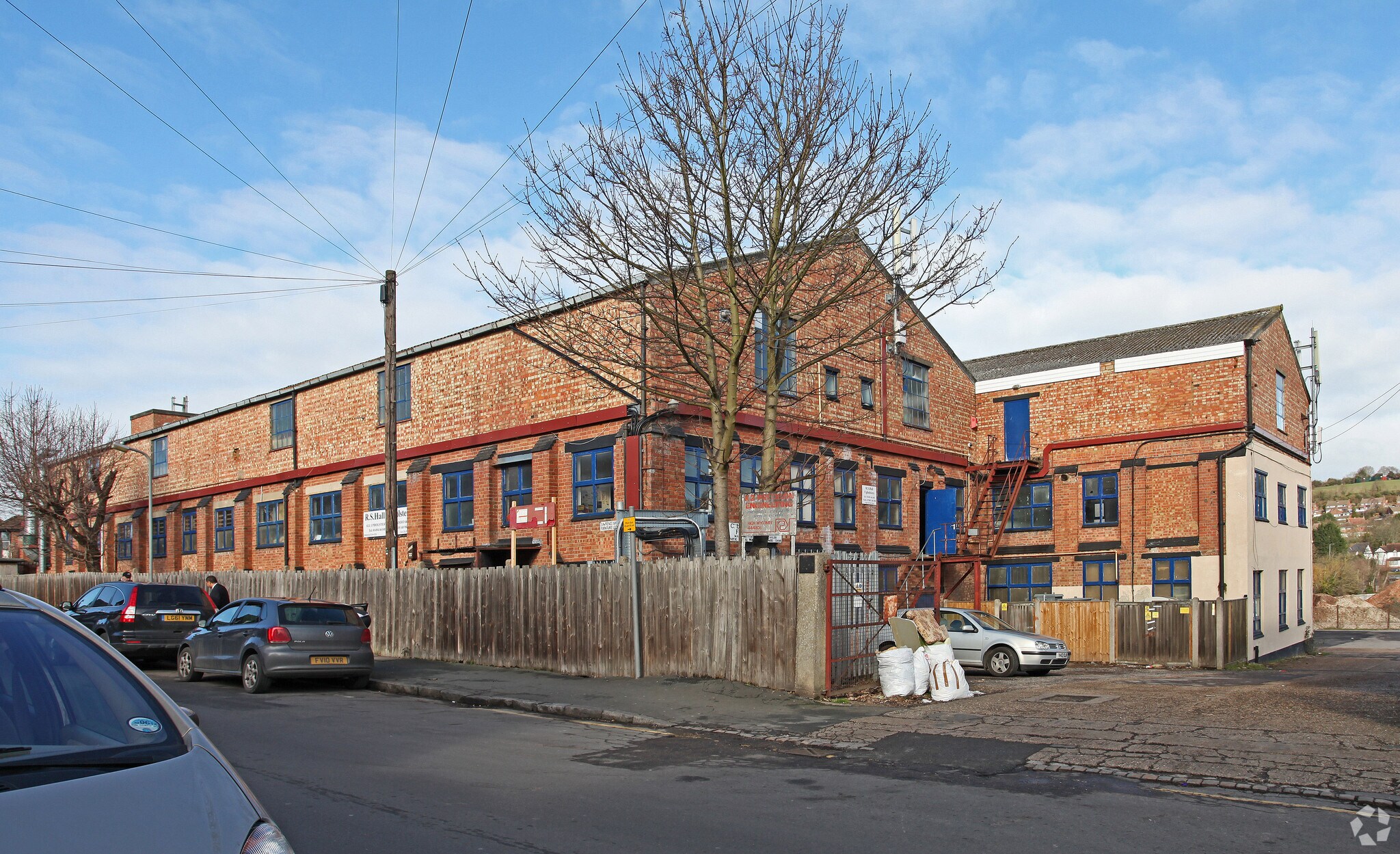 Abercromby Ave, High Wycombe à louer Photo principale– Image 1 sur 16