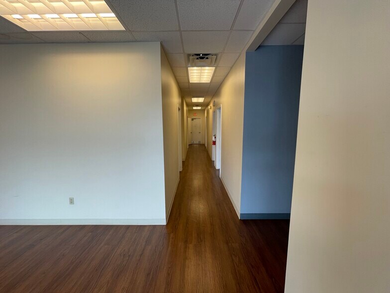711-751 Business Park Blvd, Winter Garden, FL à louer - Photo de l’immeuble – Image 3 sur 36