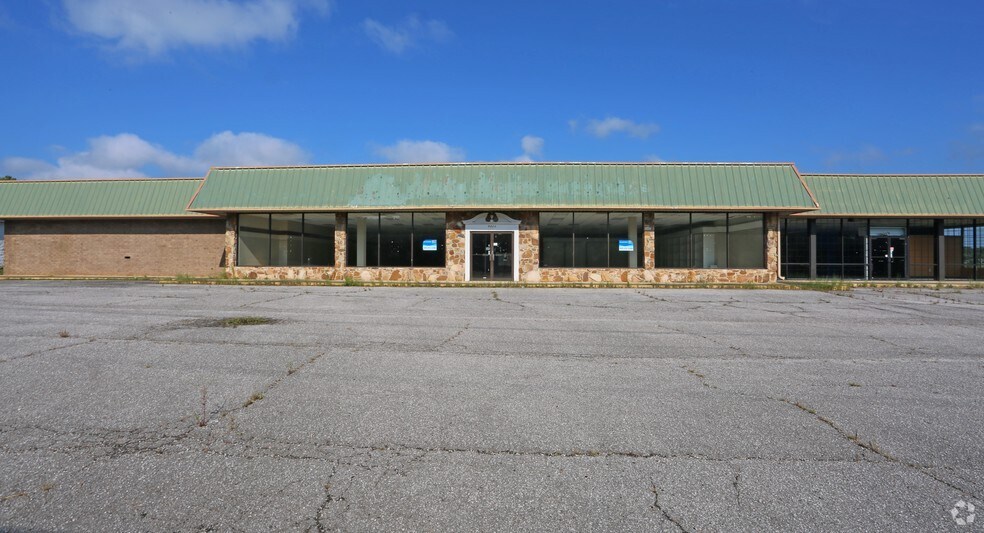 5422 McClellan Blvd, Anniston, AL à louer - Photo de l’immeuble – Image 2 sur 5