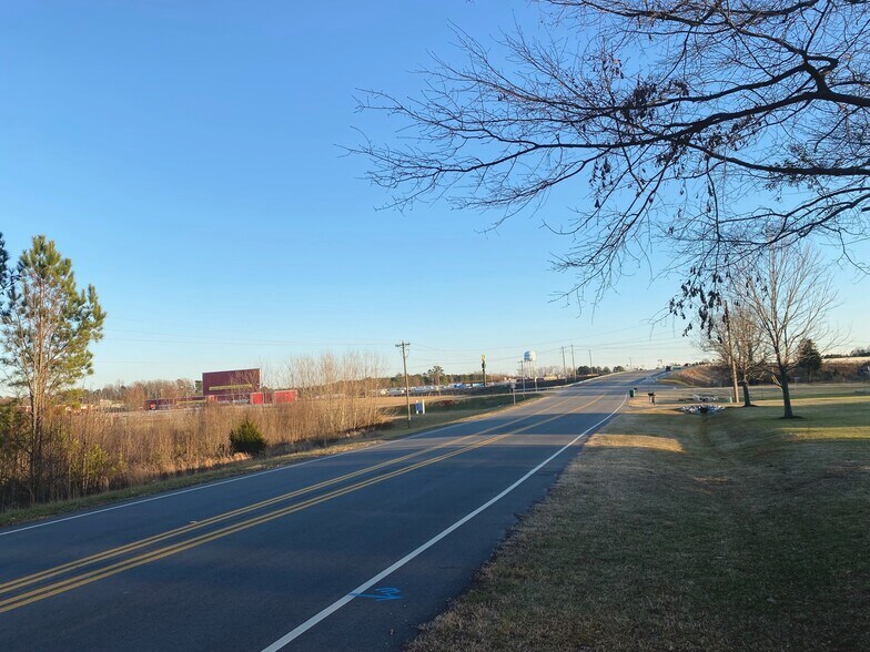 633 Tribal Rd, Blacksburg, SC à vendre - Photo de l’immeuble – Image 3 sur 13