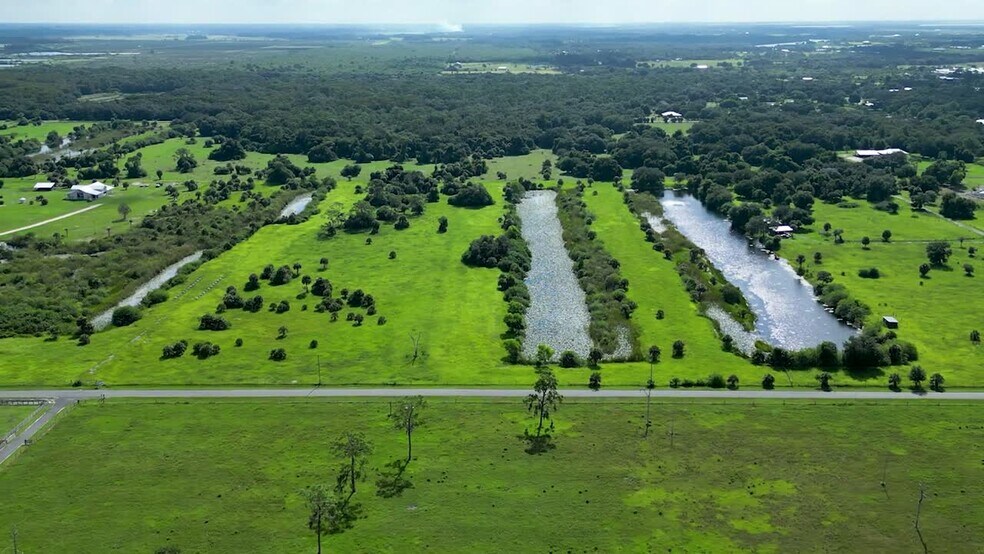 18030 Parkinson Rd, Alva, FL à vendre - Vidéo sur l’annonce professionnelle – Image 1 sur 11