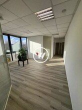 Bureau dans Roissy-en-France à louer Photo intérieure– Image 1 sur 5