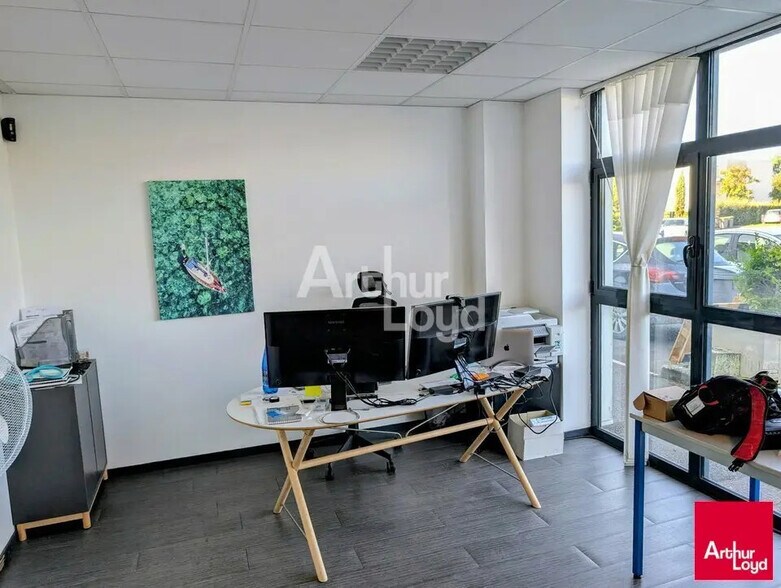 Local d’activités dans Bruz à louer - Photo intérieure – Image 2 sur 5