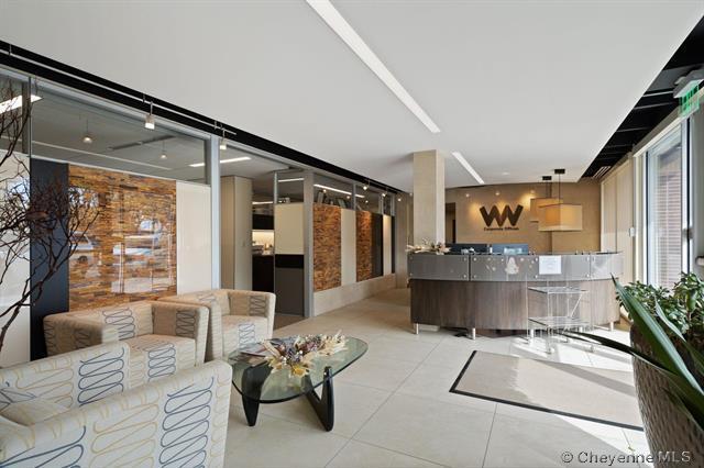 222 E 18th St, Cheyenne, WY à louer - Photo de l’immeuble – Image 3 sur 36