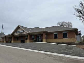 Plus de détails pour 117 Wood St, Little Falls, MN - Bureau à louer