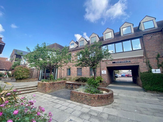 6 London Rd, Newbury à louer Photo principale– Image 1 sur 6
