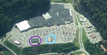 275 Mall Rd, South Williamson, KY à louer Photo intérieure– Image 1 sur 2