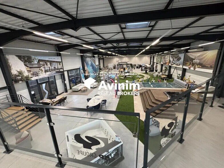 Local commercial dans Dole à louer - Photo intérieure – Image 2 sur 11