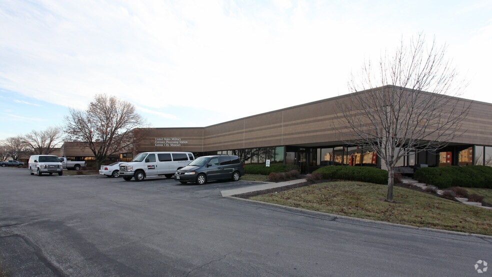 10300-10306 NW Prairie View Rd, Kansas City, MO à louer - Photo de l’immeuble – Image 2 sur 6