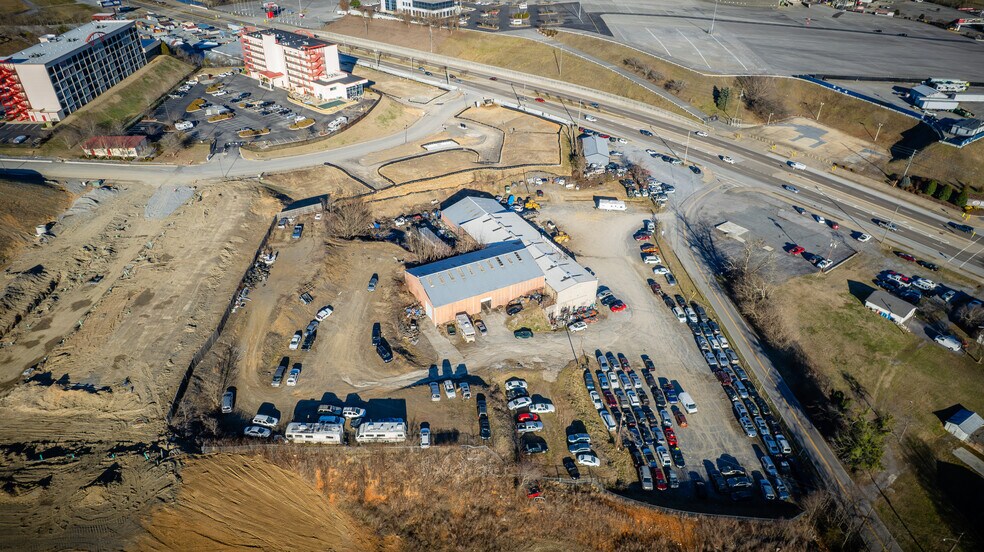 116 Old Thomas Bridge Rd, Bluff City, TN à louer - Photo de l’immeuble – Image 3 sur 21