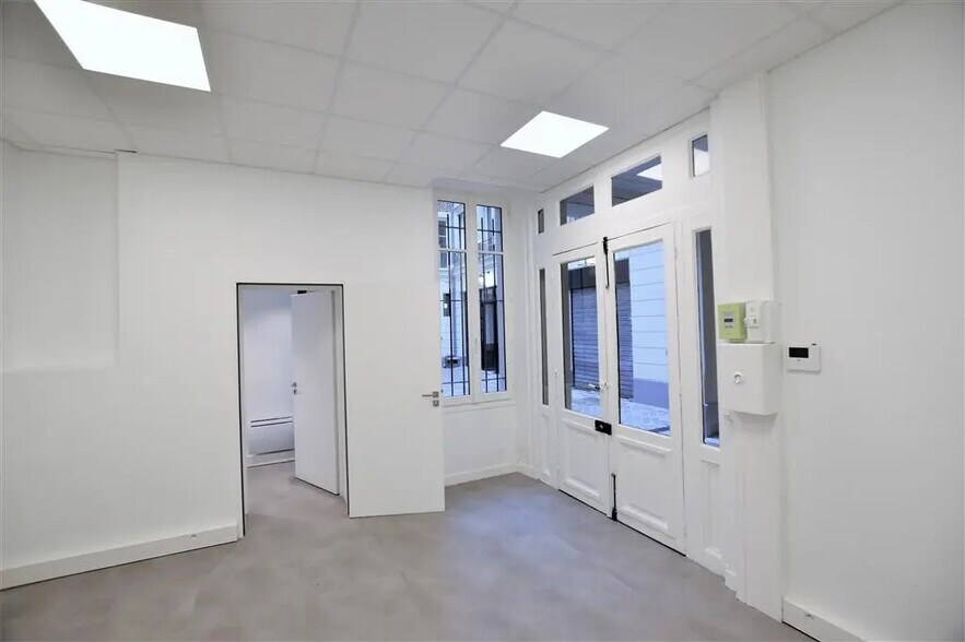 Bureau dans Paris à louer - Photo de l’immeuble – Image 1 sur 8
