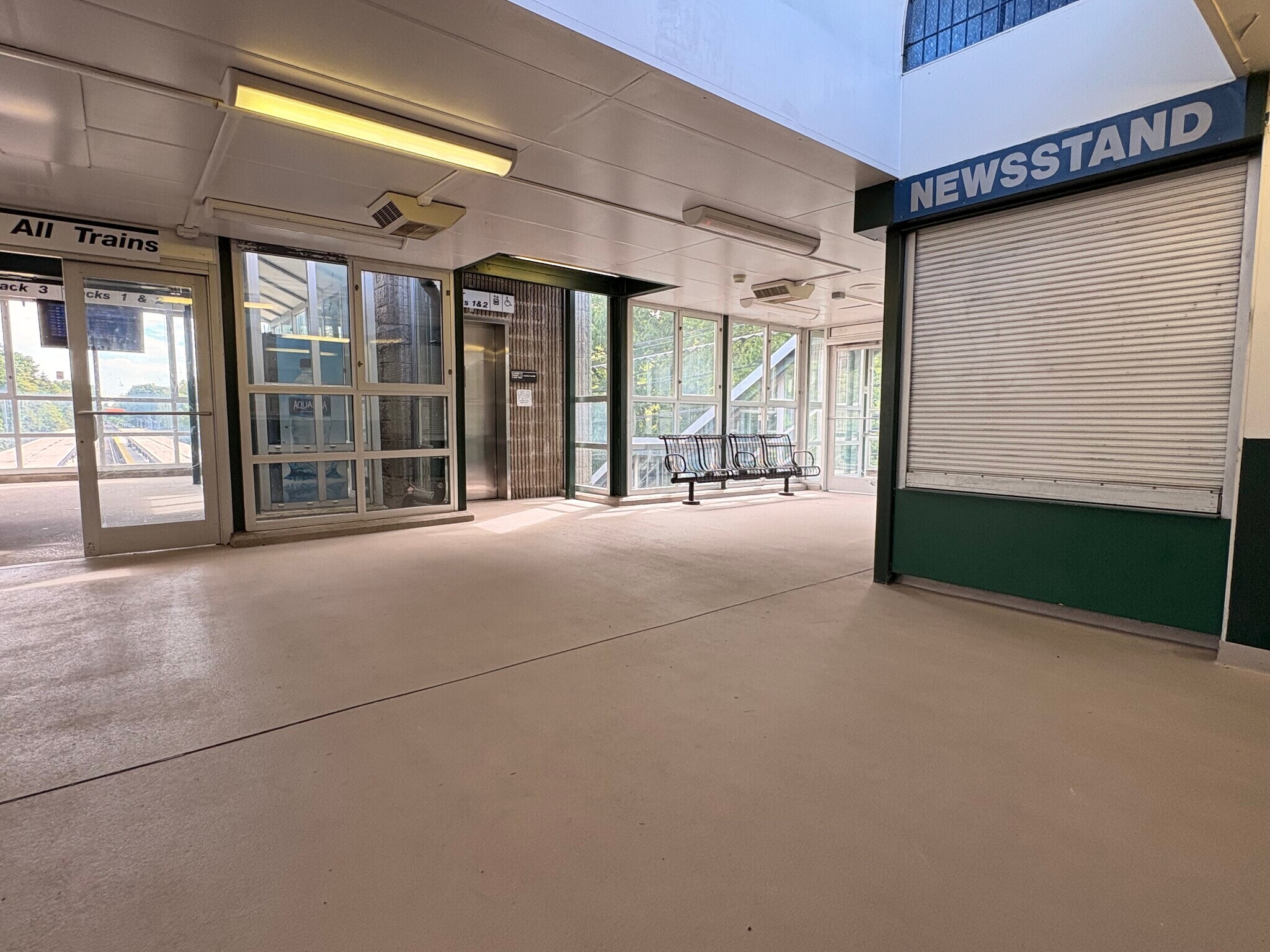 1 Harlem Ave, White Plains, NY à louer Photo intérieure– Image 1 sur 5