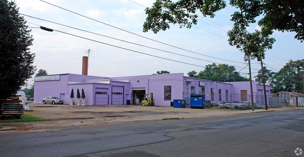 417 Jefferson Davis Hwy, Fredericksburg, VA à vendre - Photo de l’immeuble – Image 3 sur 8