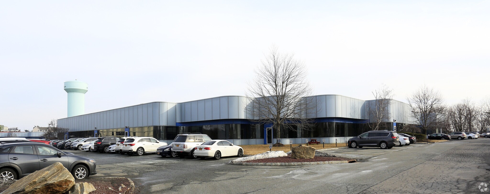 200 Corporate Blvd S, Yonkers, NY à louer Photo principale– Image 1 sur 6
