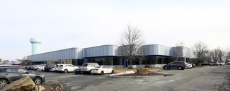 Plus de détails pour 200 Corporate Blvd S, Yonkers, NY - Industriel/Logistique à louer