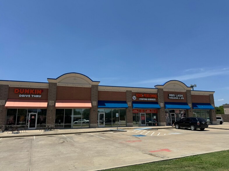 6201 Denton Hwy, Haltom City, TX à louer - Photo de l’immeuble – Image 3 sur 7