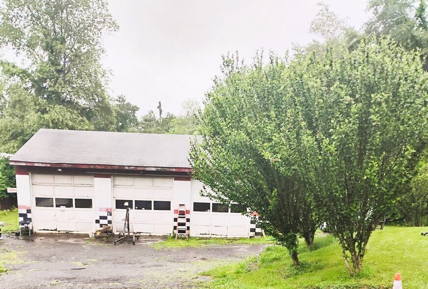 44 Payne Rd, Danbury, CT à vendre - Photo de l’immeuble – Image 2 sur 7