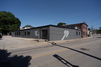 99 S Bend St, Pawtucket, RI à louer Photo intérieure– Image 1 sur 5