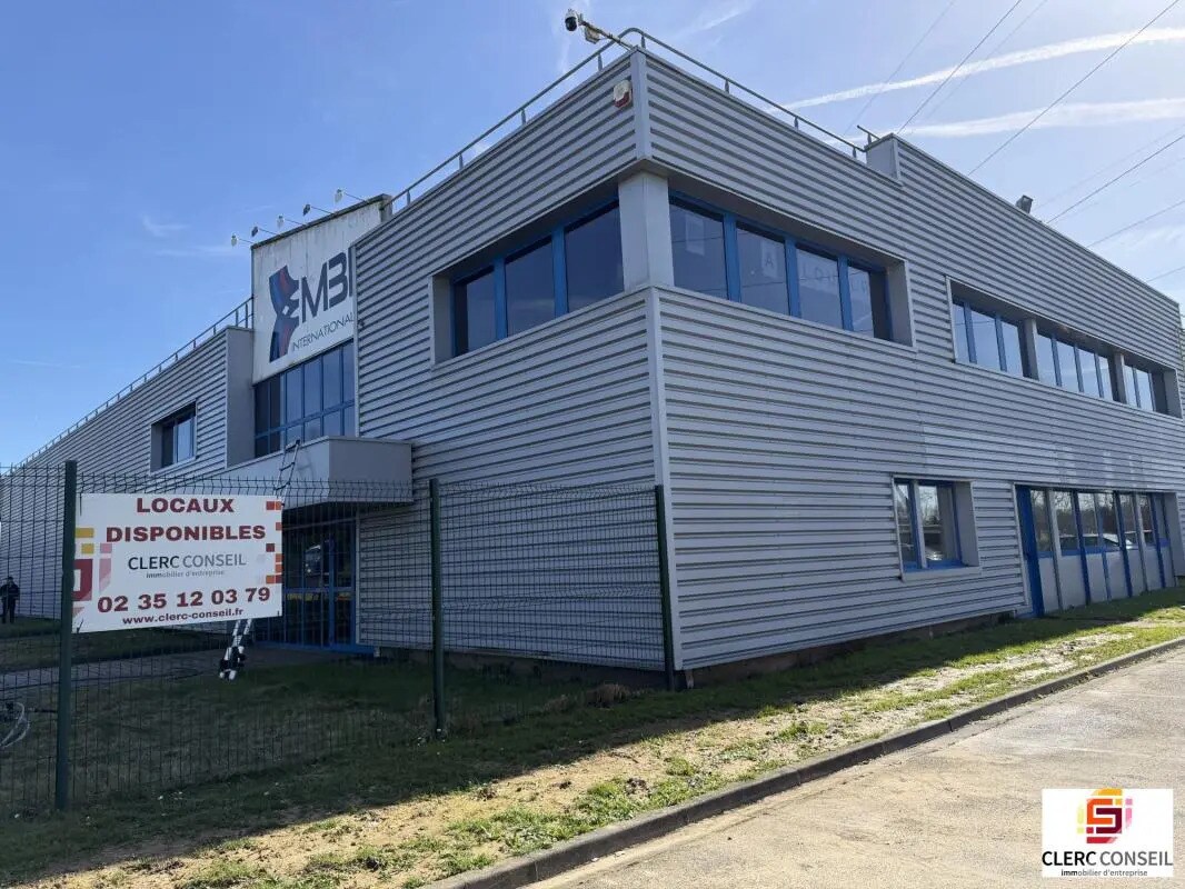 Local d’activités dans La Vaupalière à louer Photo de l’immeuble– Image 1 sur 31