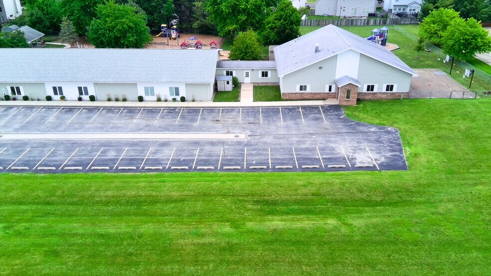 1715 W Alta Rd, Peoria, IL à vendre - Photo de l’immeuble – Image 2 sur 8
