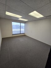 4015 Belt Line Rd, Addison, TX à louer Photo de l’immeuble– Image 1 sur 1