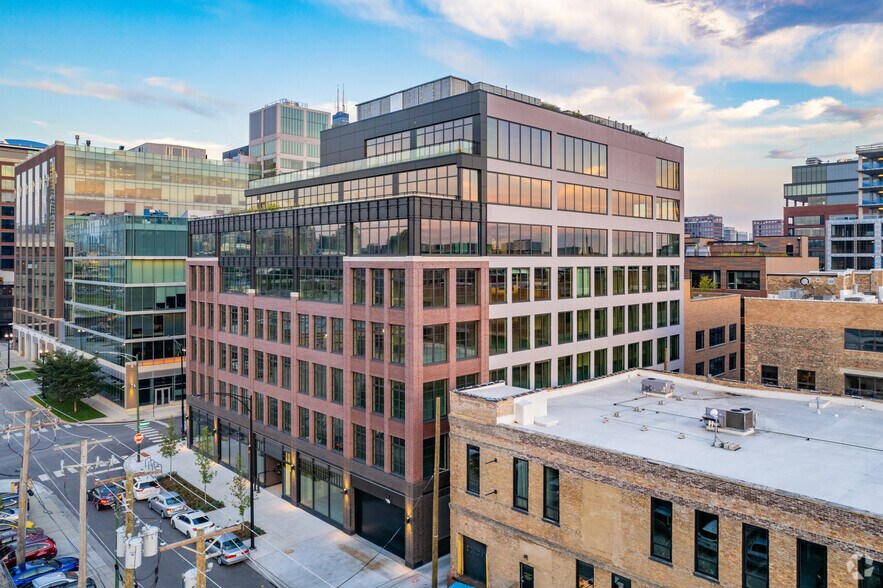 318 N Carpenter St, Chicago, IL à louer - Photo de l’immeuble – Image 3 sur 7