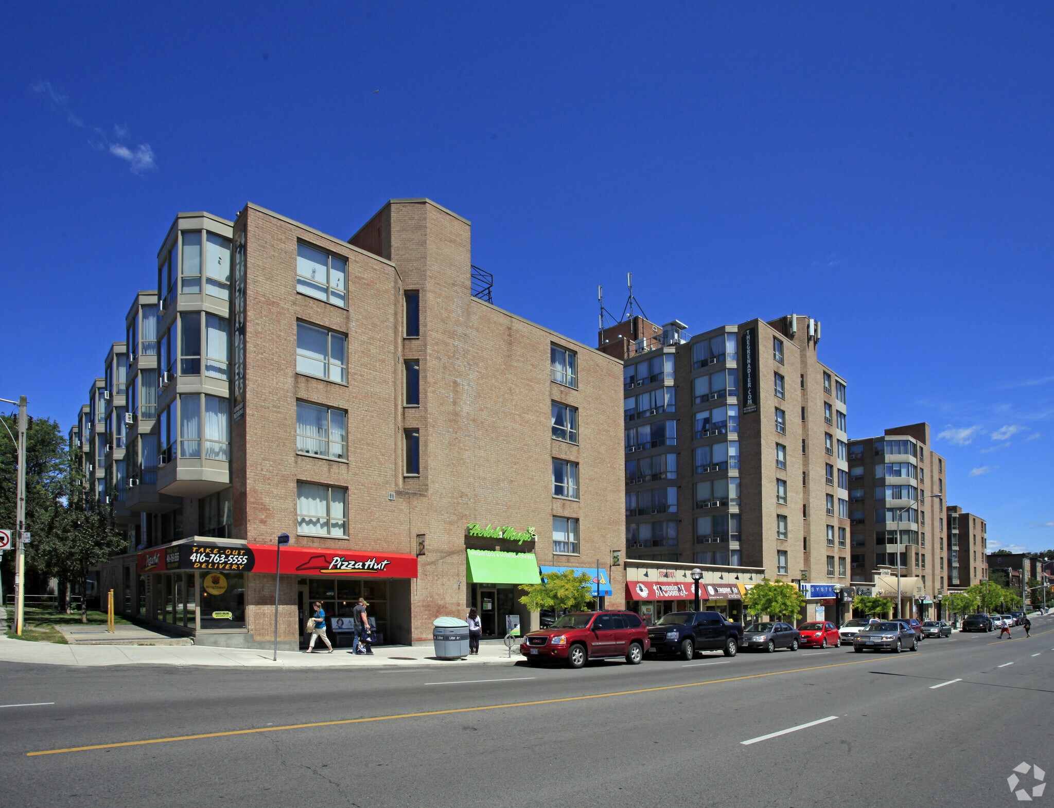 2100 Bloor St W, Toronto, ON à louer Photo principale– Image 1 sur 10