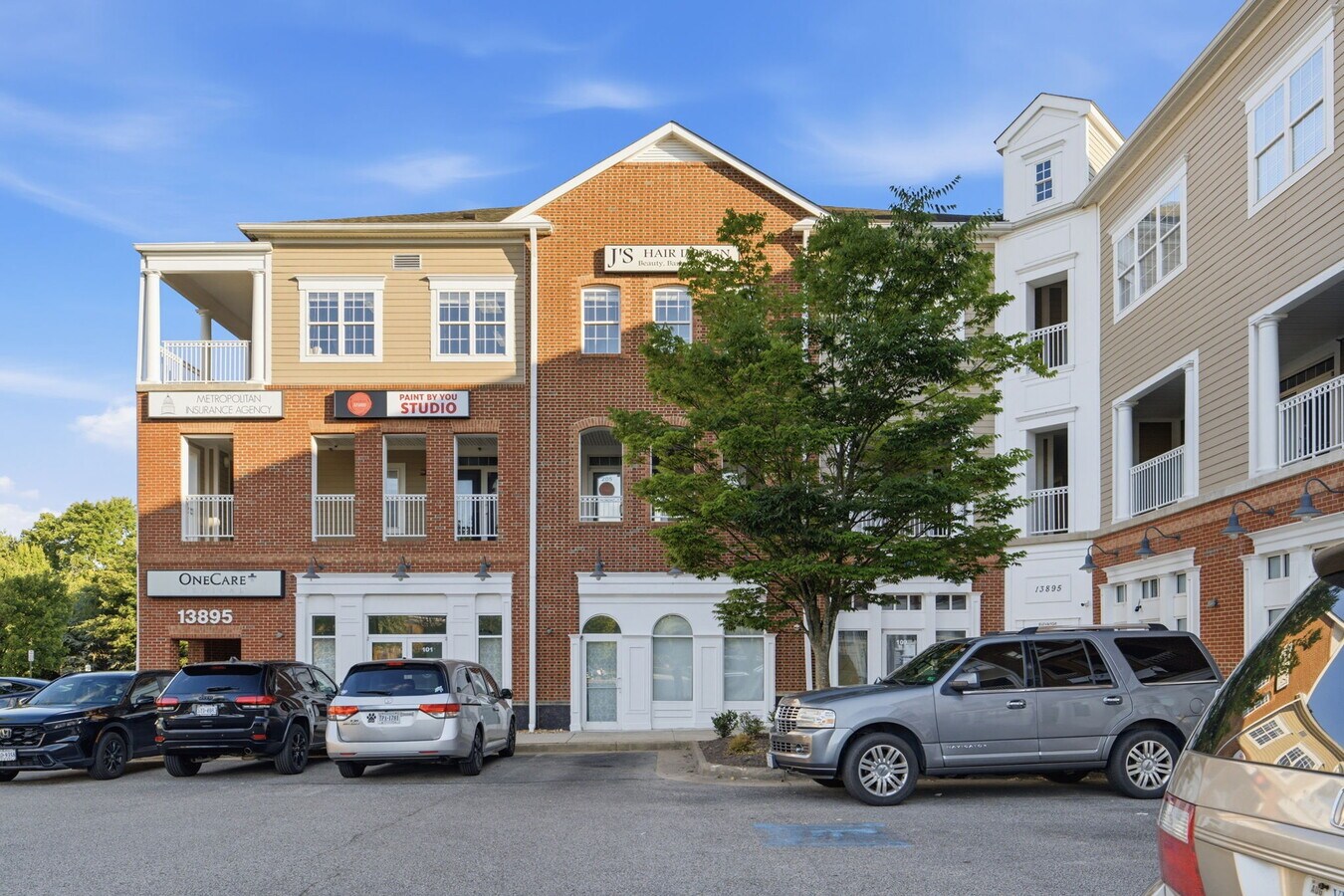 13895 Hedgewood Dr, Woodbridge, VA 22193 - Lot 205 - - Photo intérieure - Image 2 of 48
