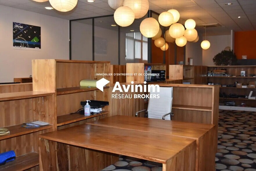 Bureau dans Annecy à louer - Photo intérieure – Image 2 sur 5