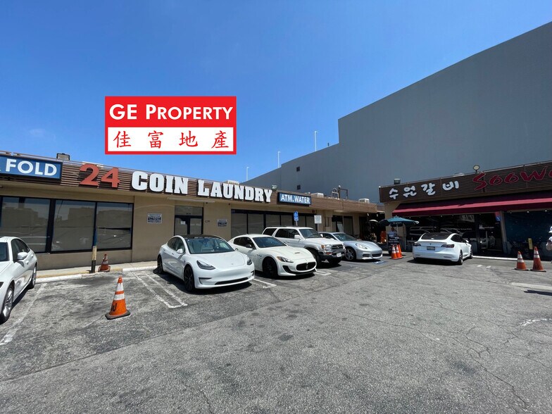 856 S Vermont Ave, Los Angeles, CA à louer - Photo de l’immeuble – Image 3 sur 6
