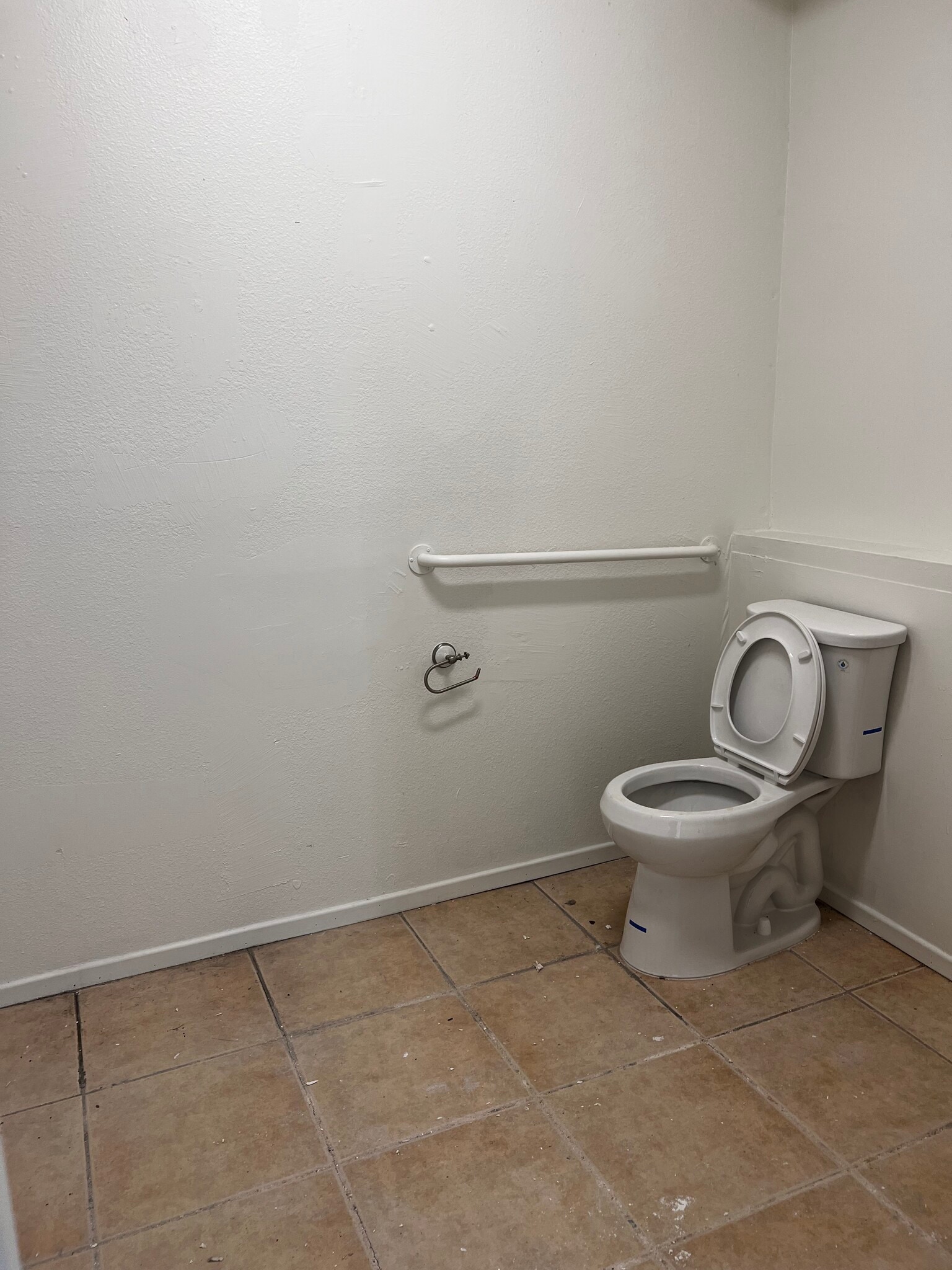 13032-13056 Valley Blvd, La Puente, CA à louer Photo intérieure– Image 1 sur 4