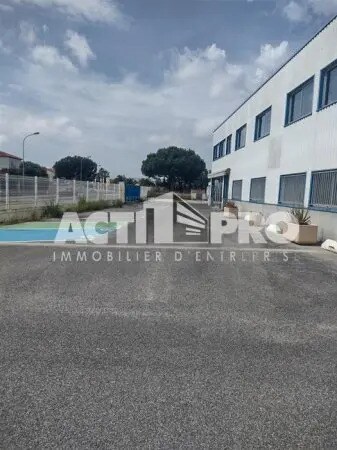 Plus de détails pour Industriel/Logistique à louer