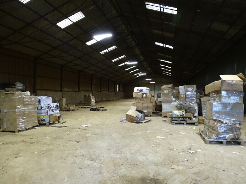 Green Ore, Wells à louer - Photo de l’immeuble – Image 2 sur 2