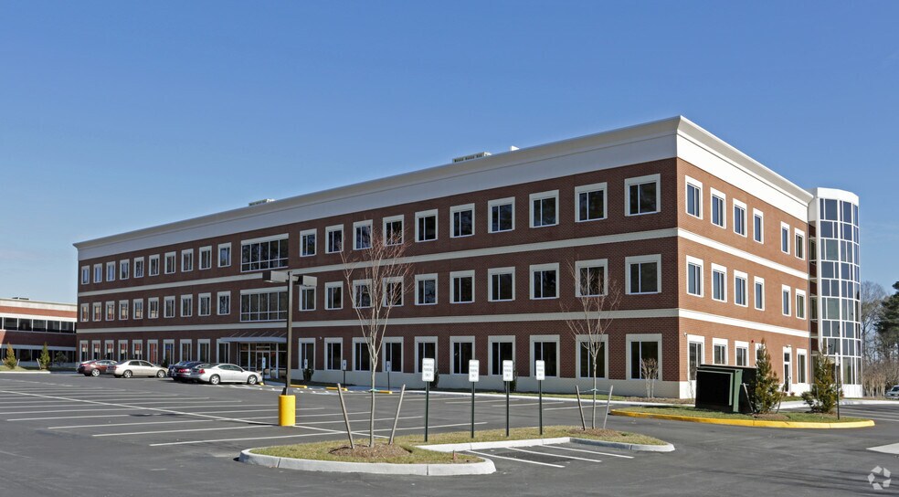 555 S Independence Blvd, Virginia Beach, VA à louer - Photo de l’immeuble – Image 2 sur 30
