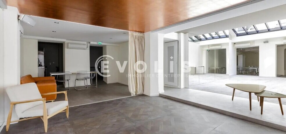 Bureau dans Paris à louer - Photo intérieure – Image 2 sur 13