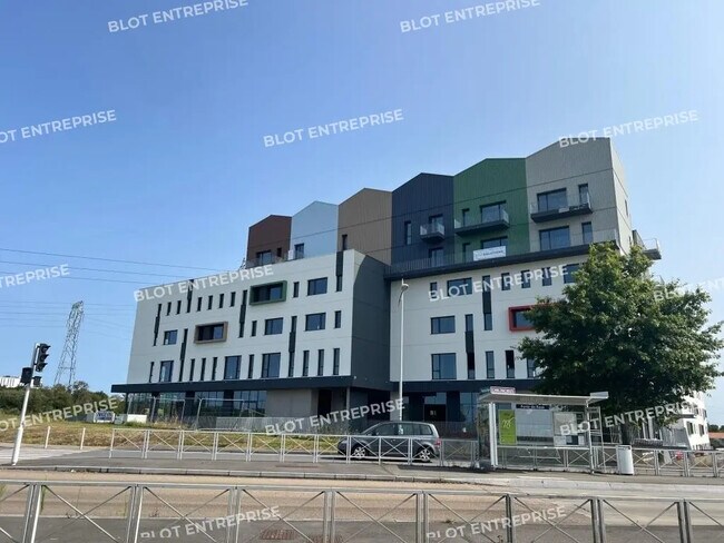 Plus de détails pour Bureau à louer