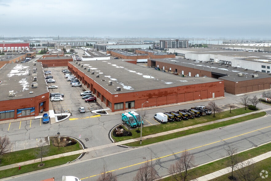 425 Admiral Blvd, Mississauga, ON à louer - Aérien – Image 2 sur 2