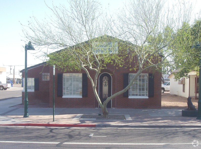 237 W Main St, Mesa, AZ à louer - Photo de l’immeuble – Image 3 sur 12