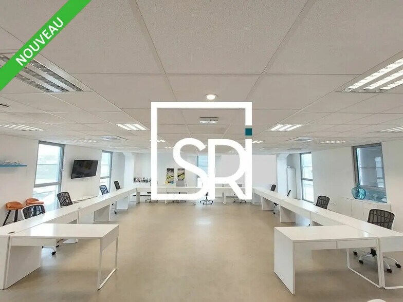 Bureau dans Aubière à vendre - Photo de l’immeuble – Image 2 sur 11