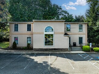Plus de détails pour 1562 Route 130, North Brunswick, NJ - Bureau à vendre