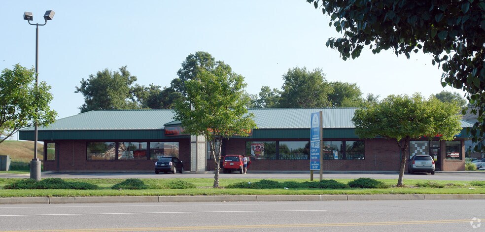 5714-5718 N Main St, Mishawaka, IN à louer - Photo de l’immeuble – Image 2 sur 5