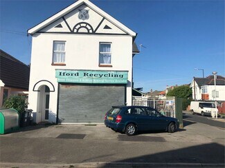 Plus de détails pour 66 Kimberley Rd, Bournemouth - Local commercial à louer