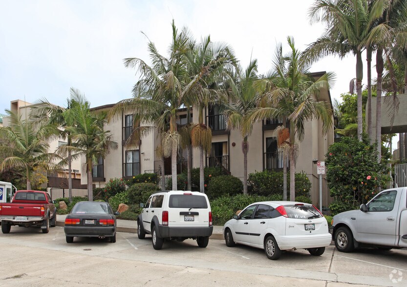 7601 Eads Ave, La Jolla, CA à vendre - Photo de l’immeuble – Image 2 sur 19